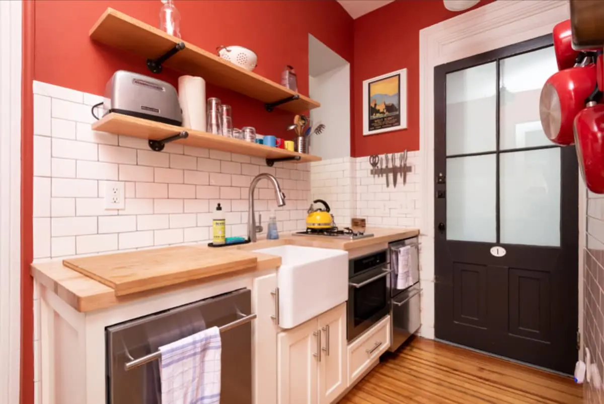 Photo 1 of 5 of Cozy 2 Bedroom Apartment in the Center of