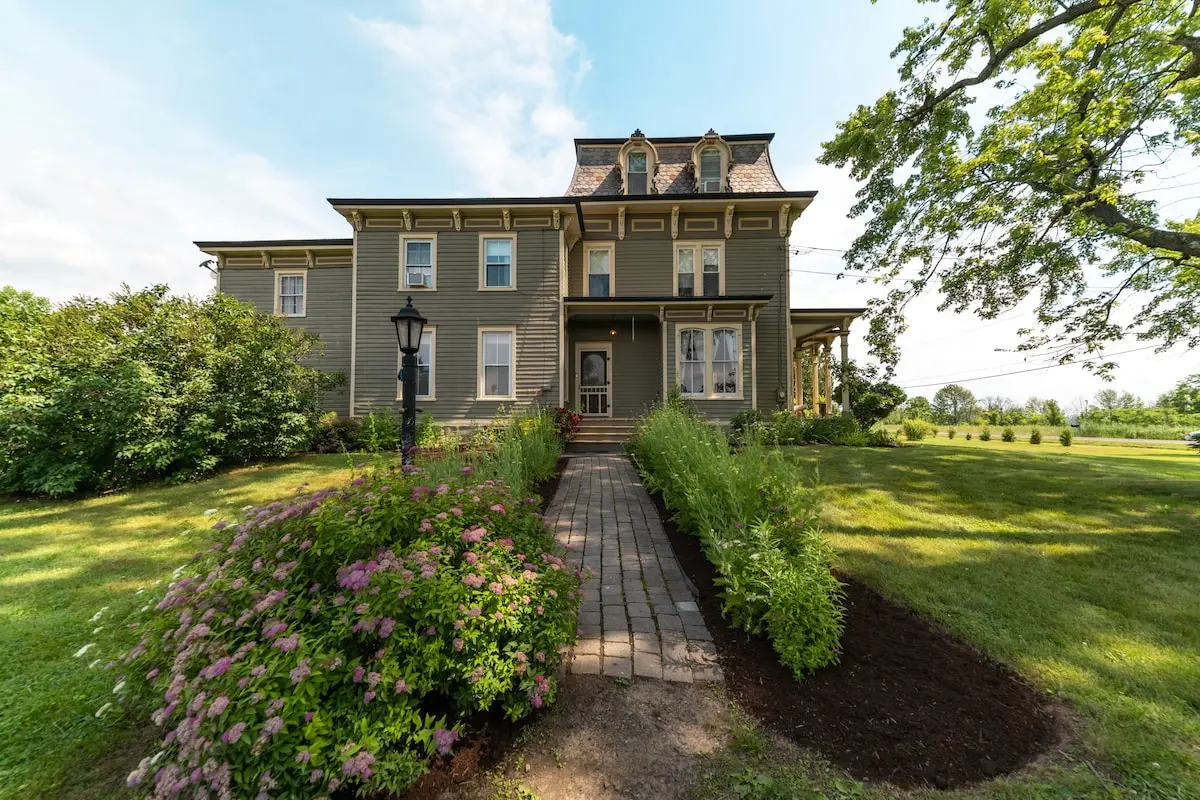 Photo 2 of 5 of 7 Bd Victorian Btw Coxsackie &