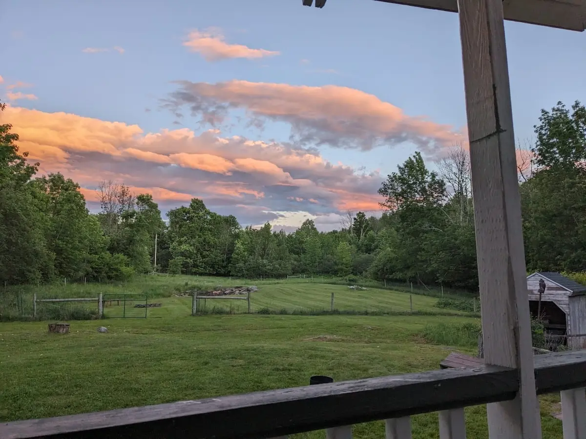 Photo 4 of 5 of Mountainside Farmhouse: 2 Br W/ Loft on 4.3 Acres
