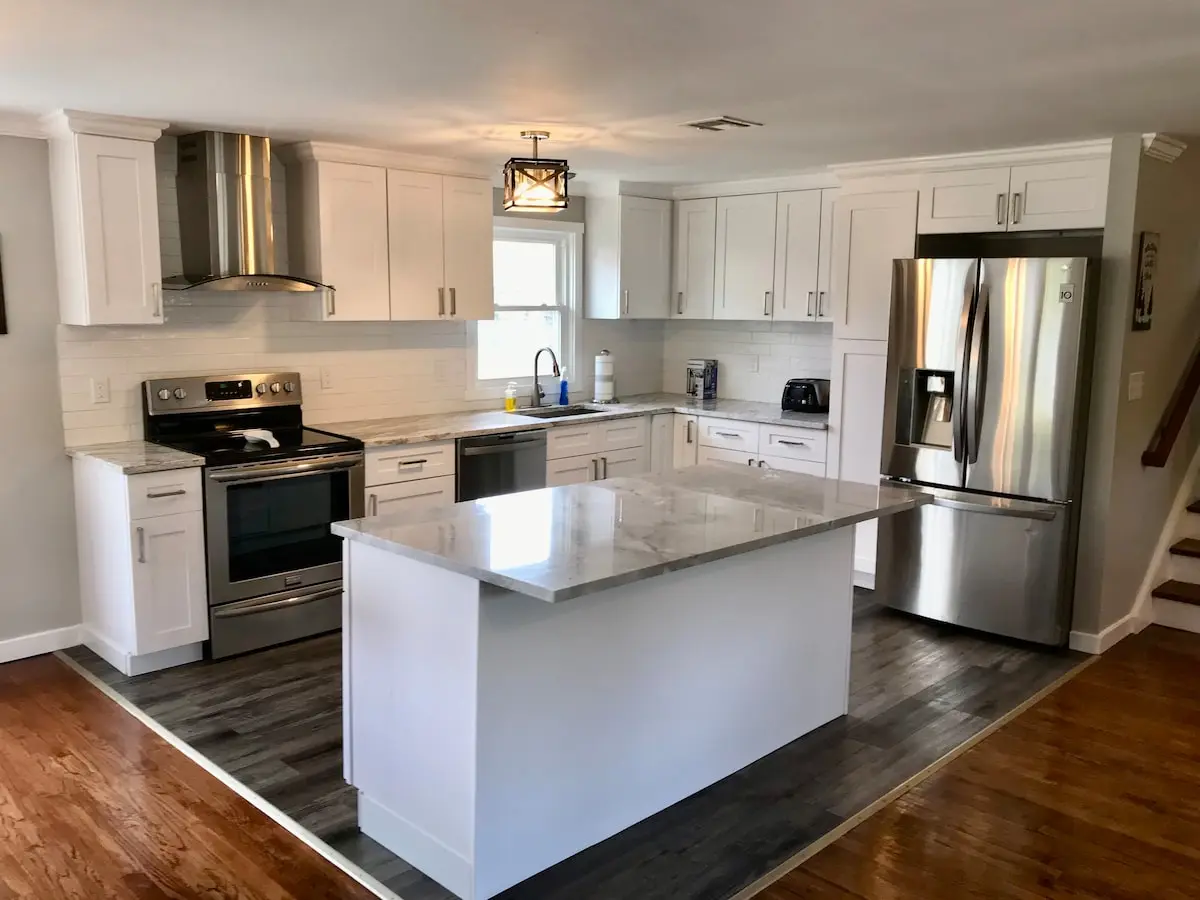 Photo 5 of 7 of Crystal Wave Lake House