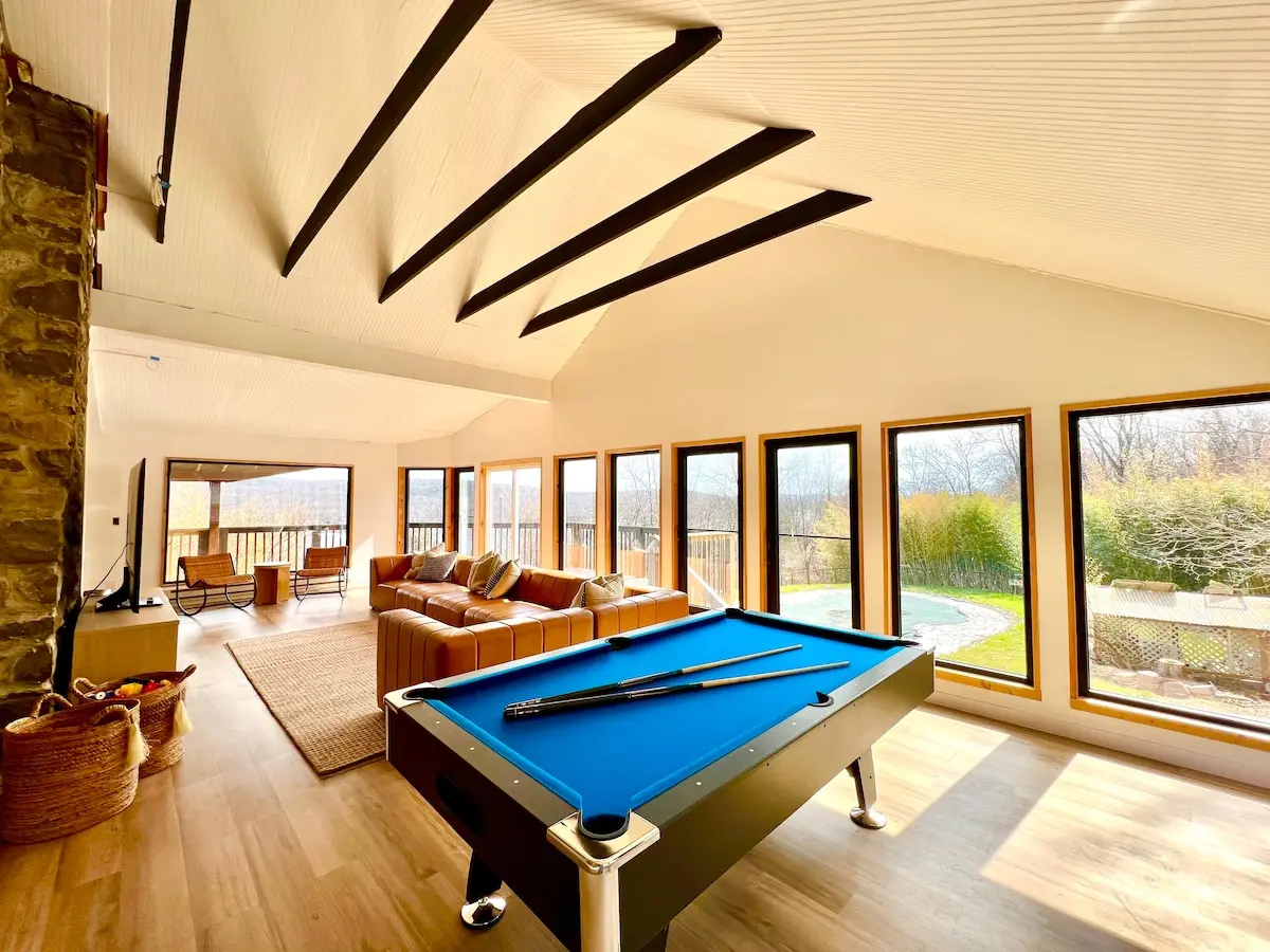 Photo 2 of 6 of Secluded Villa