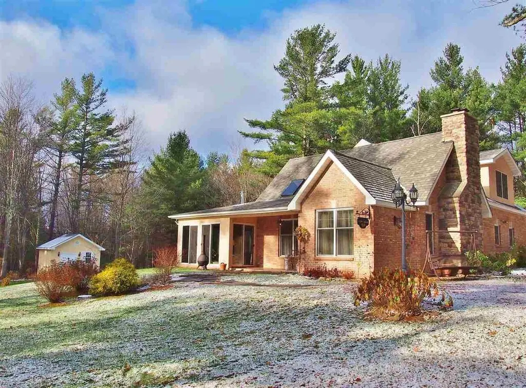 Photo 1 of 5 of Cozy Ski House