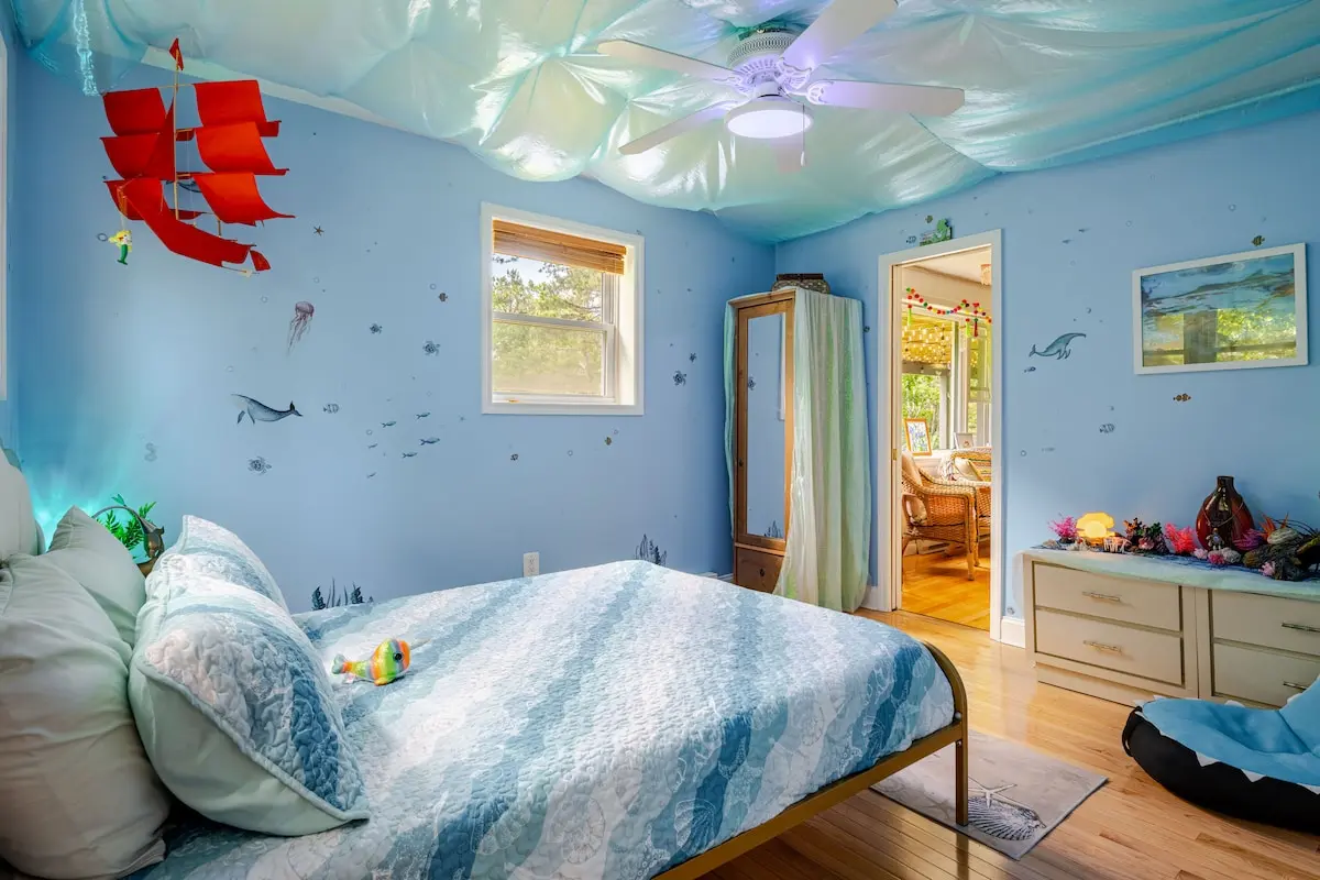 Photo 4 of 5 of The Vibrary Inn: a Magical Minnewaska Getaway
