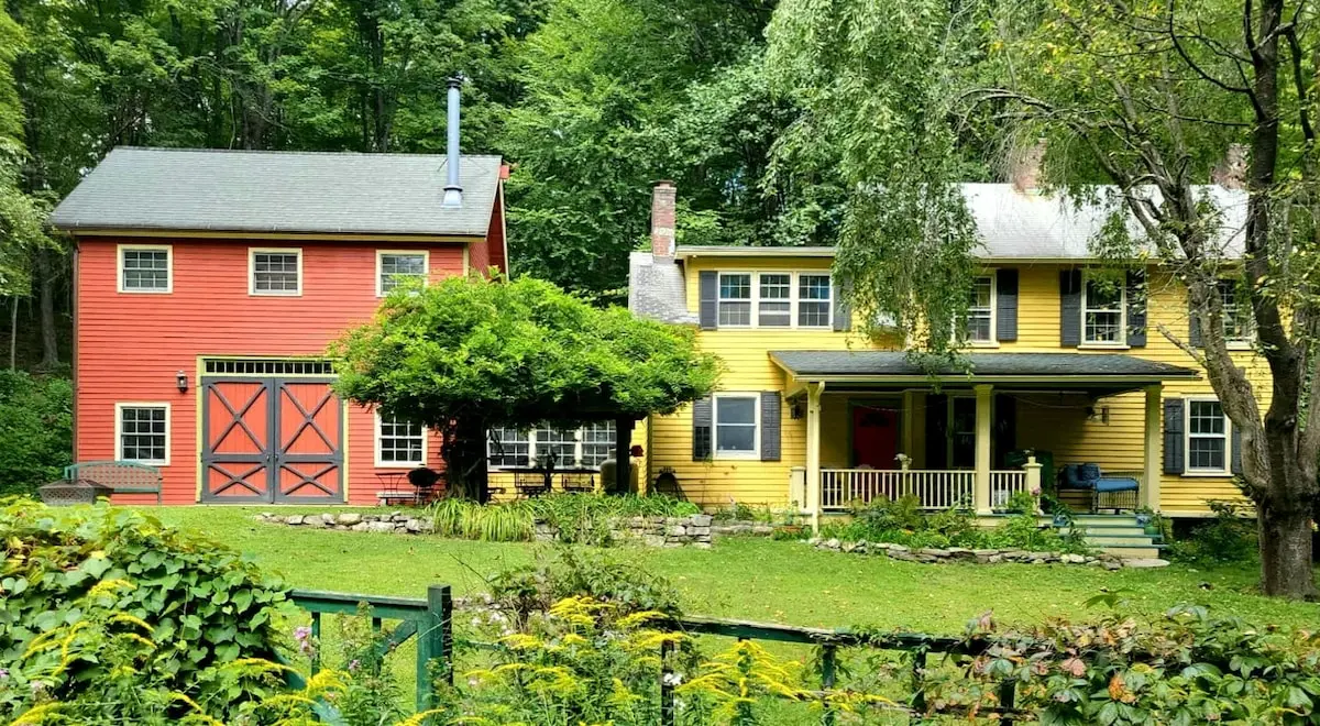 Photo 2 of 7 of 1834 Farm House