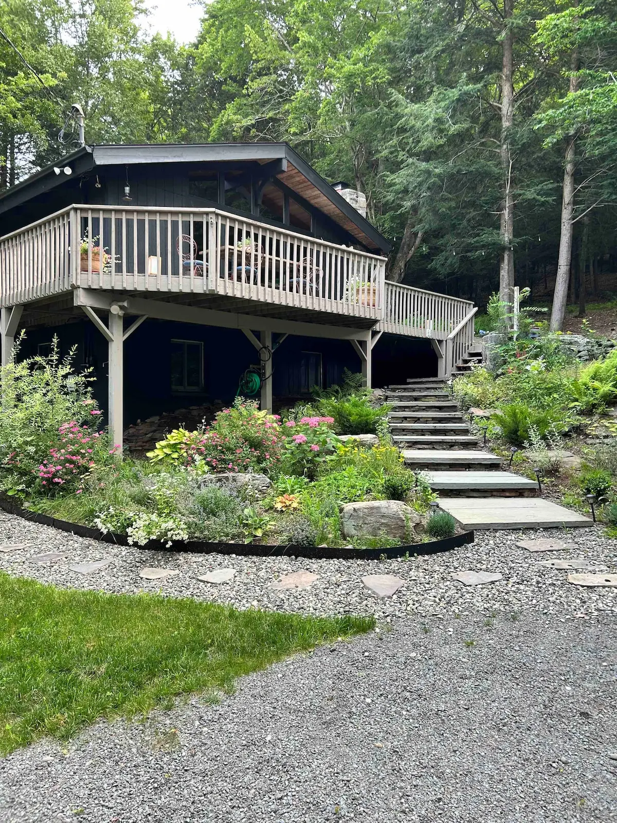 Photo 2 of 7 of Fernwood Chalet