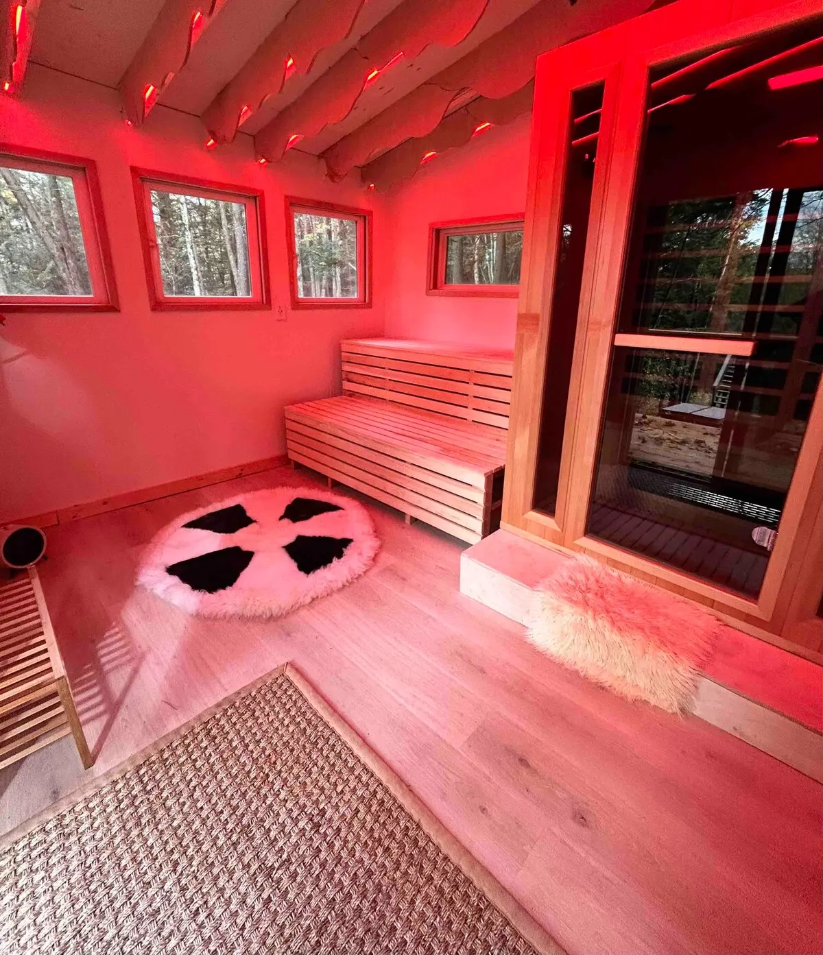Photo 6 of 7 of Fernwood Chalet