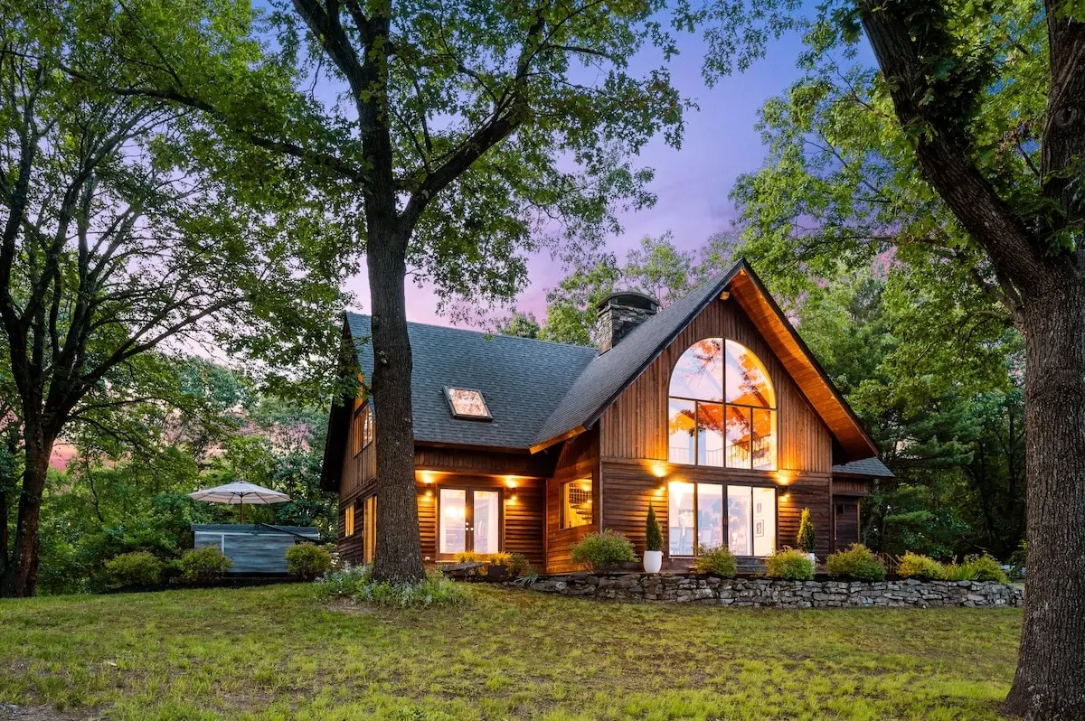 Photo 1 of 5 of Private Estate W/epic Views