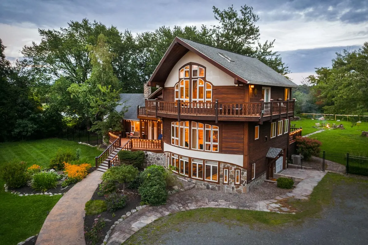 Photo 2 of 7 of Shawangunk Chalet