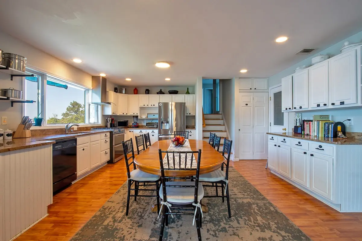 Photo 6 of 7 of River View Home