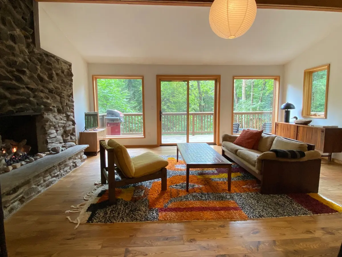 Photo 4 of 7 of Streamside Cottage
