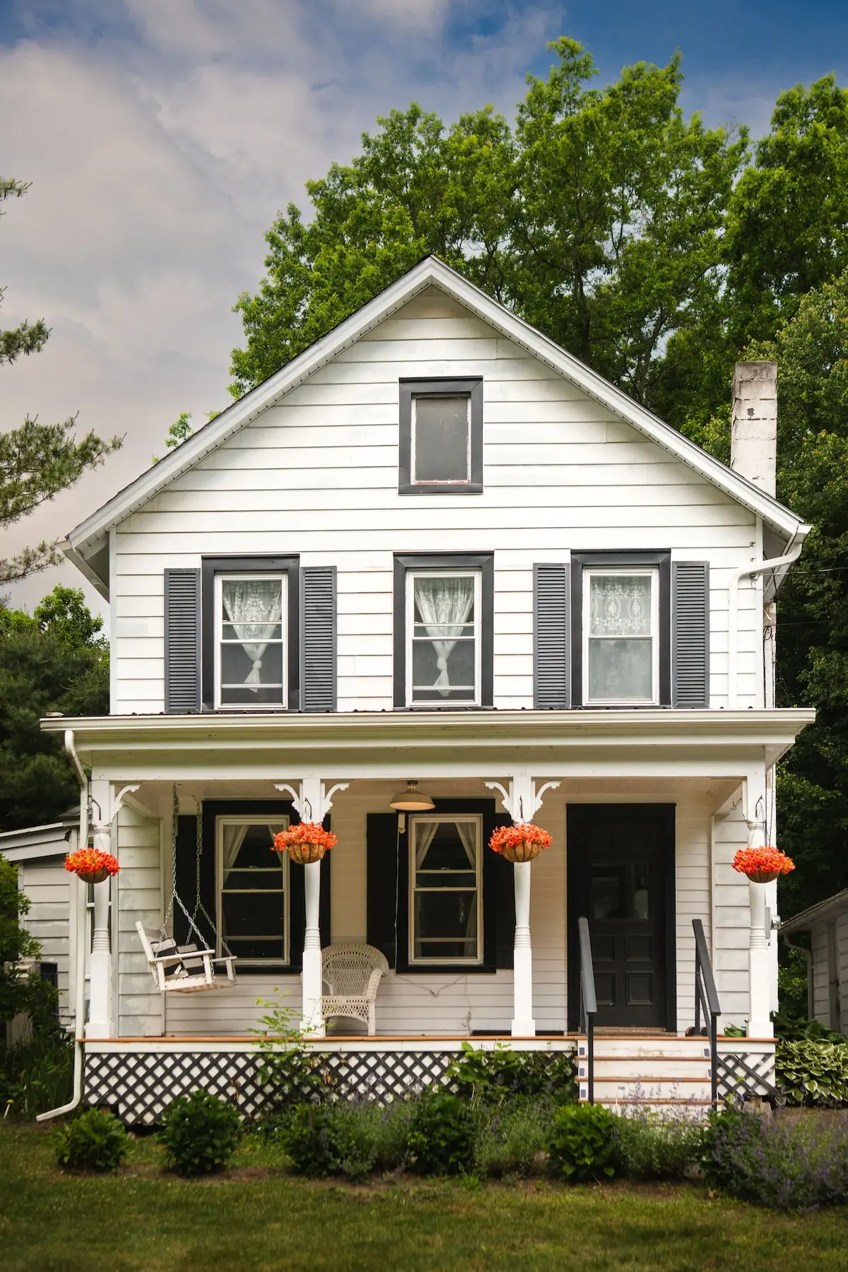 Photo 2 of 7 of Vintage Farmhouse
