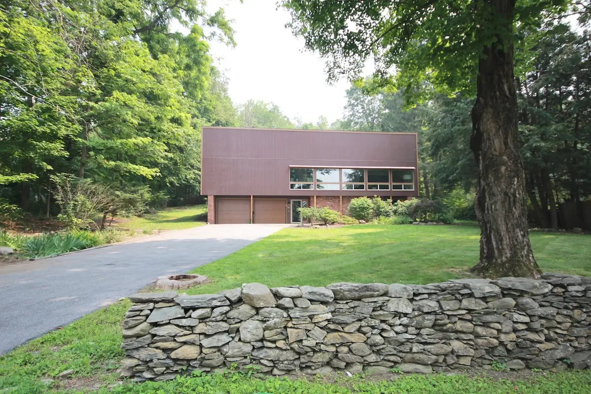 Photo 6 of 7 of Contemporary Home